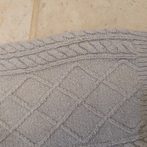 Elegant Gray Cable Knit Lounge Shorts - Picture 4 of 6